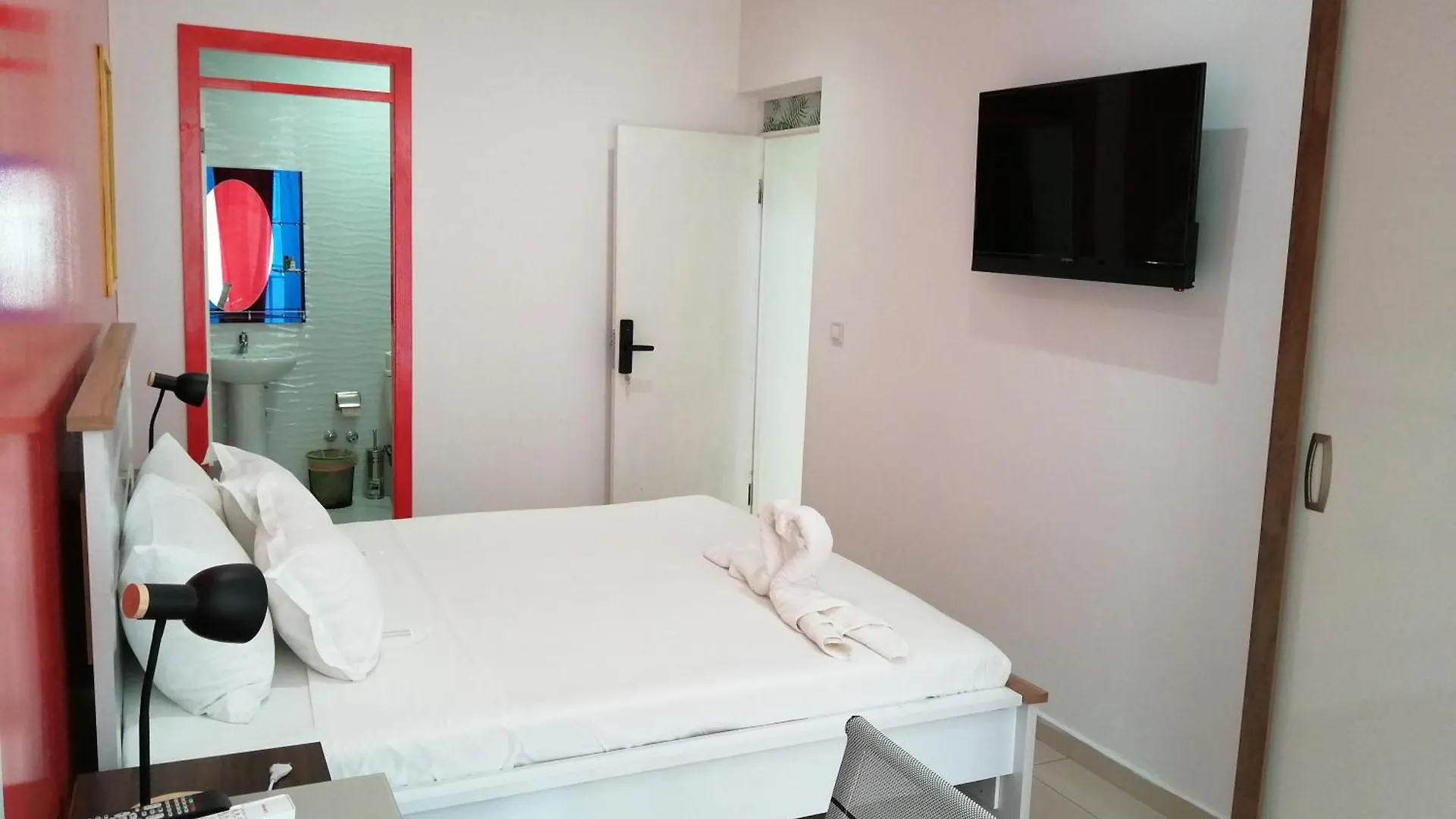 Residencia Principal Hotel Tarrafal